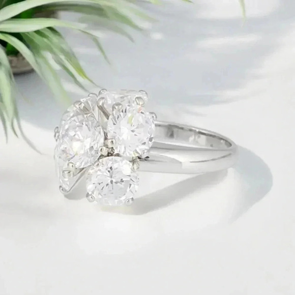 🇨🇦🆕5th Avenue Women’s Sterling Silver Ring - Picture 3 of 16